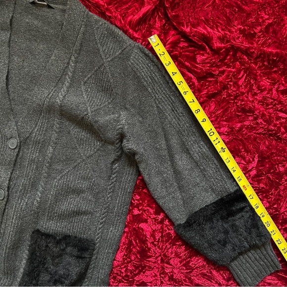 Vera Wang Cable Knit Fur Trimmed Cardigan Sweater - Picture 13 of 13